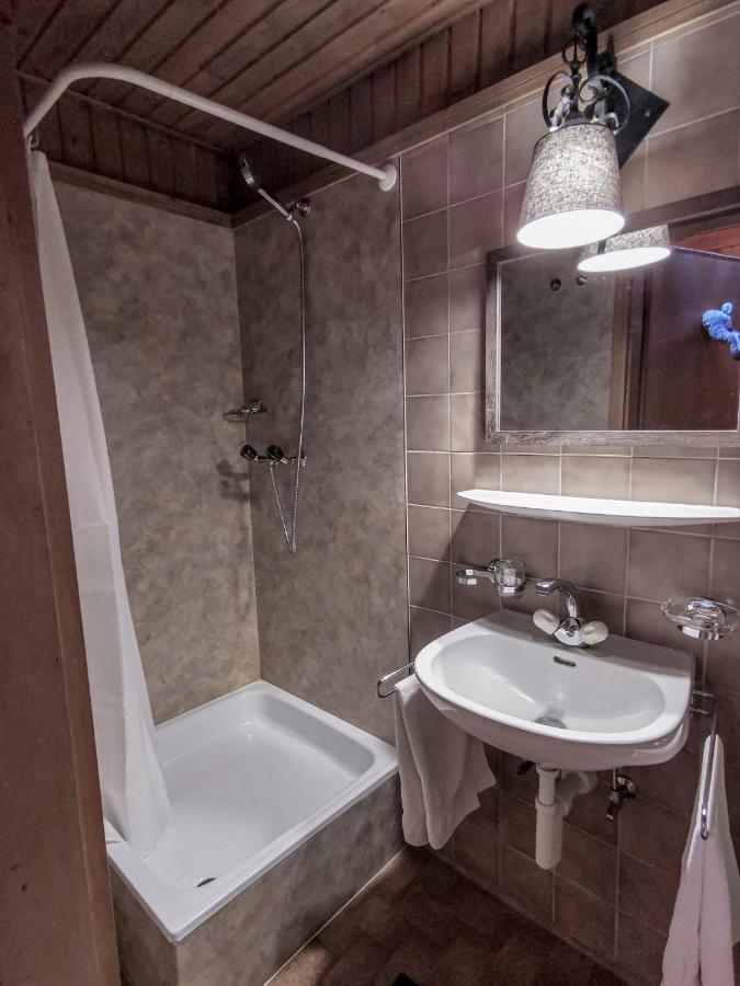 Relais Des Melezes Hotel Vissoie Eksteriør billede